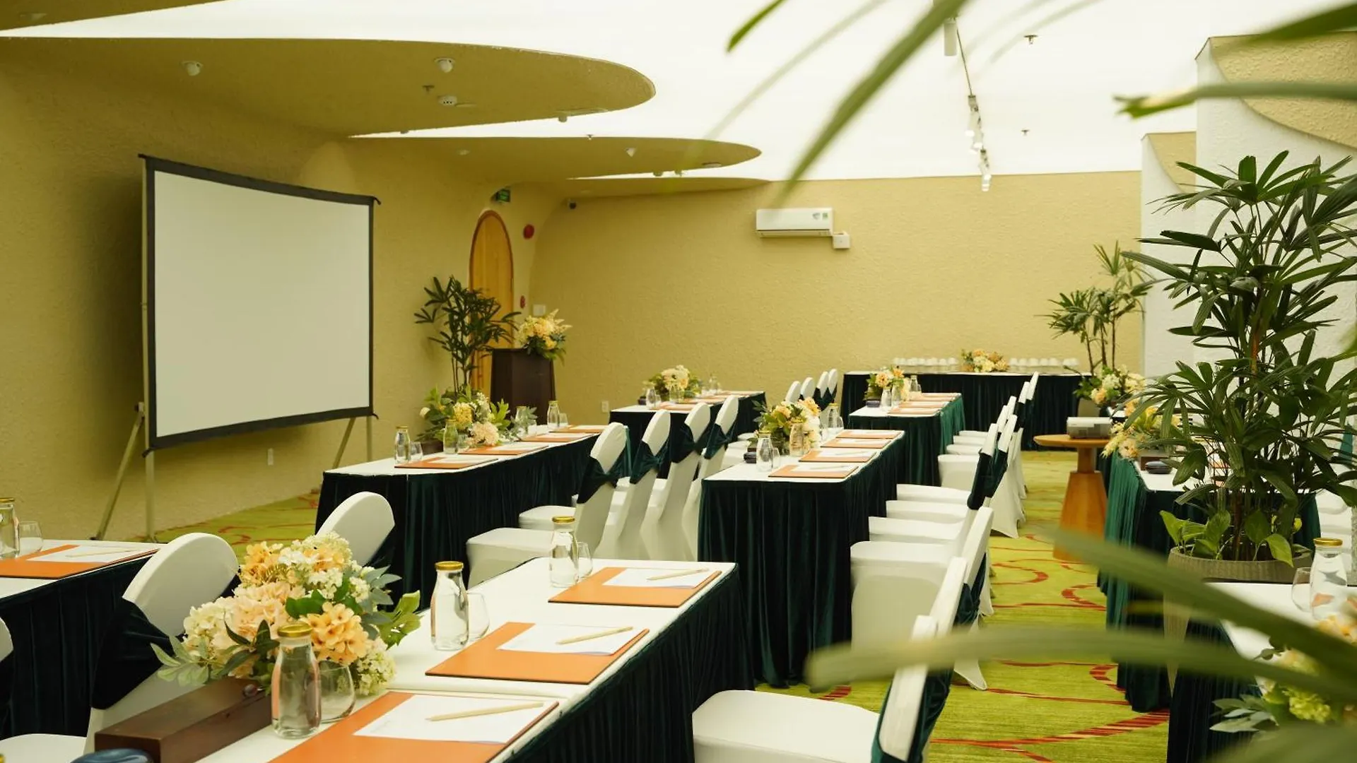 Silverland May Hotel Ho Chi Minh City 4*,